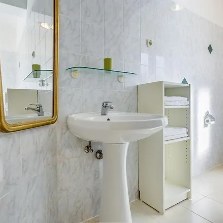 Apartman With Swimming Pool Zambratija, Umag - 27215 *