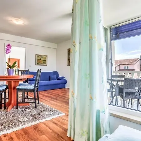 Apartman With Swimming Pool Zambratija, Umag - 27215 *