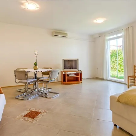 With Swimming Pool Zambratija, Umag - 27215 Apartman *